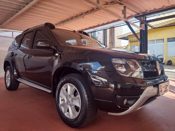 RENAULT DUSTER 2.0 DYNAMIQUE 4X2 16V FLEX 4P AUTOMÁTICO